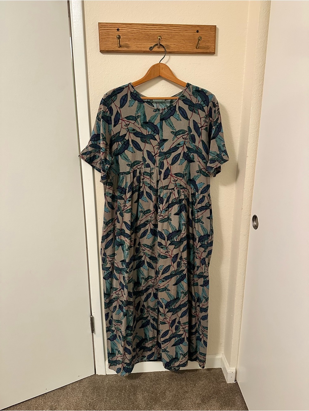 Linen Maxi Dress - Leaf-Print Short Sleeve Blue/Gray - Lagenlook